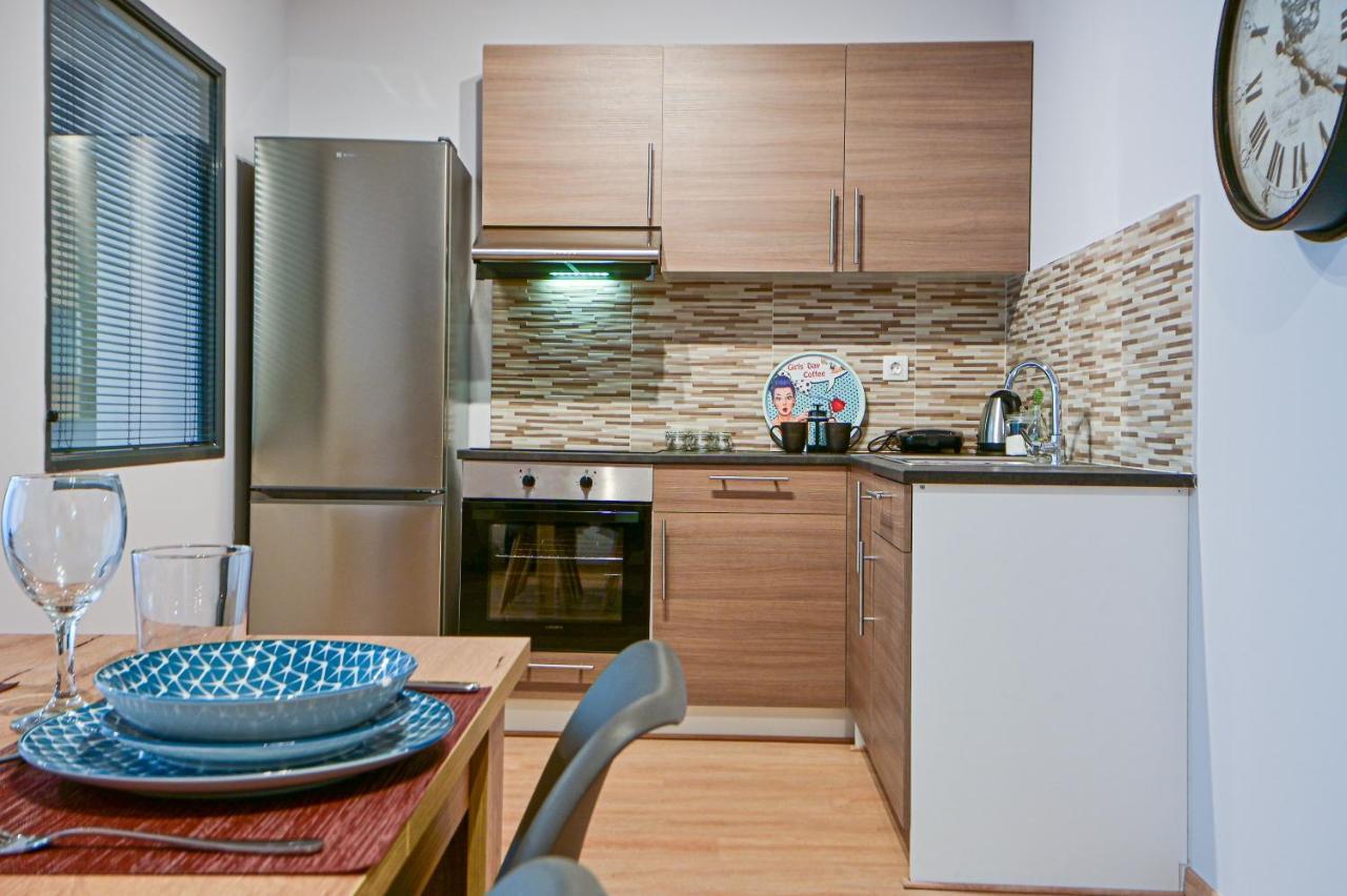 Cozy Apartment Located On The Piraeus Port Area ภายนอก รูปภาพ