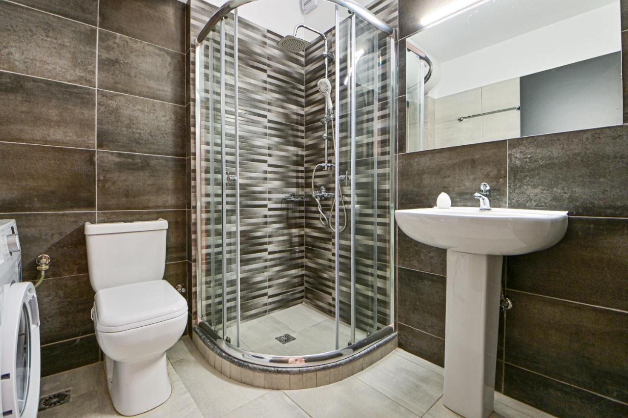 Cozy Apartment Located On The Piraeus Port Area ภายนอก รูปภาพ